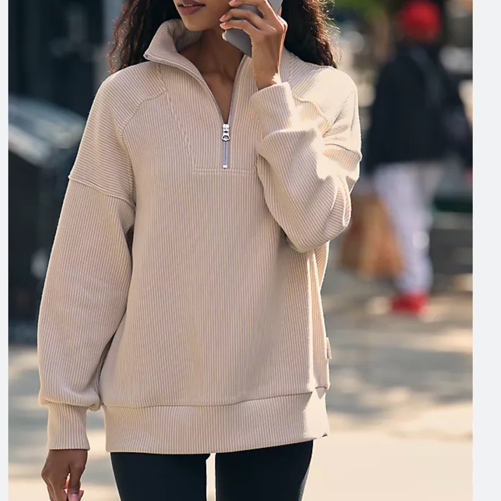 Varley Pullover - image 1